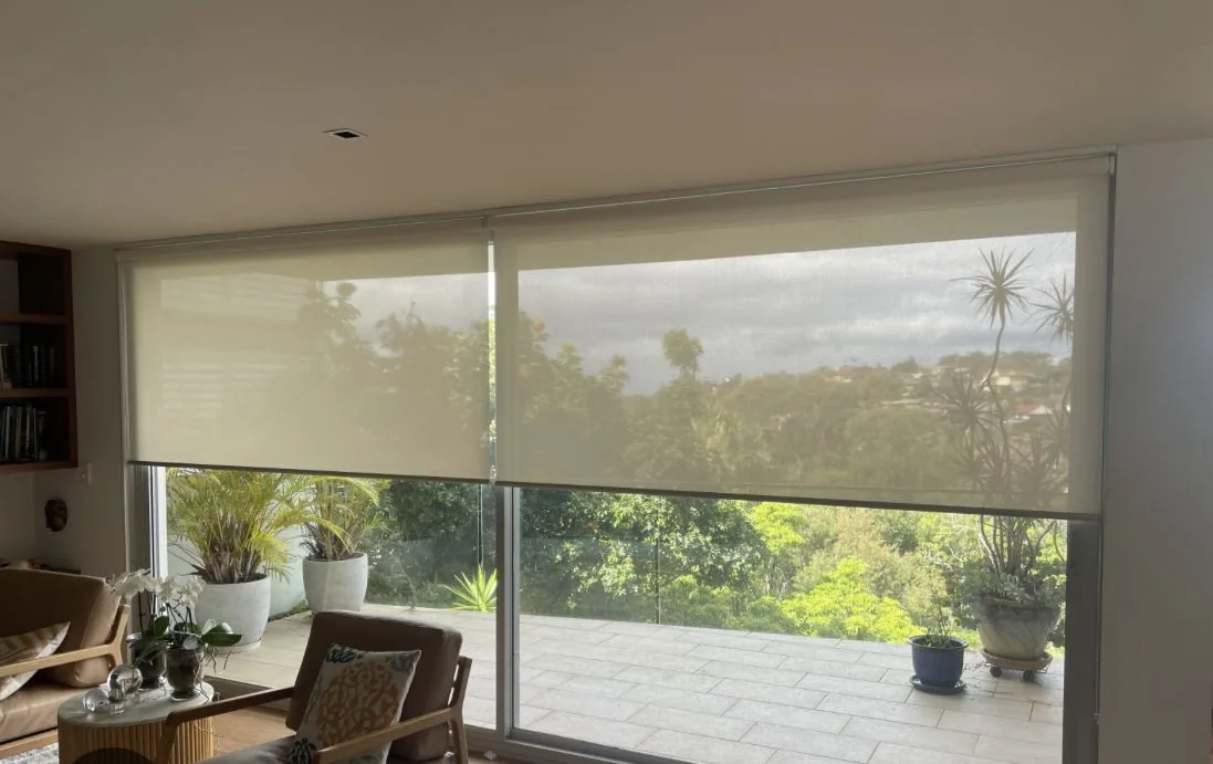outdoor roller blinds